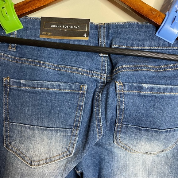 Boyfriend straight leg distressed medium wash jeans - Picture 3 of 9